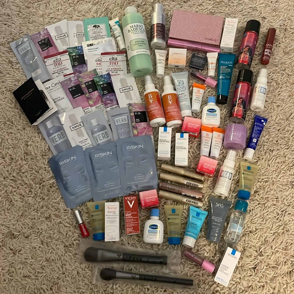 Huge 73 Piece Beauty Bundle Lot Mostly Prestige Deluxe Samples, All New
